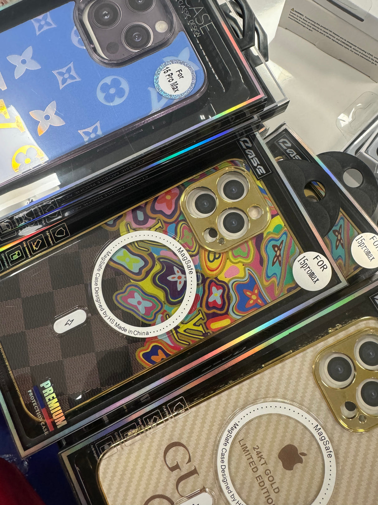 iPHONE 15 PRO MAX DESIGN CASE